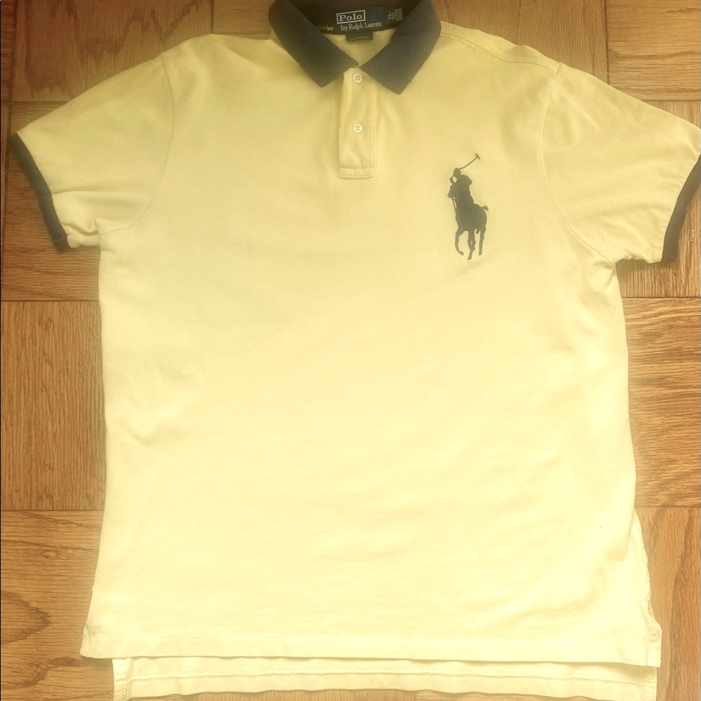 Polo Shirt by Ralph Lauren 🔥🔥🔥